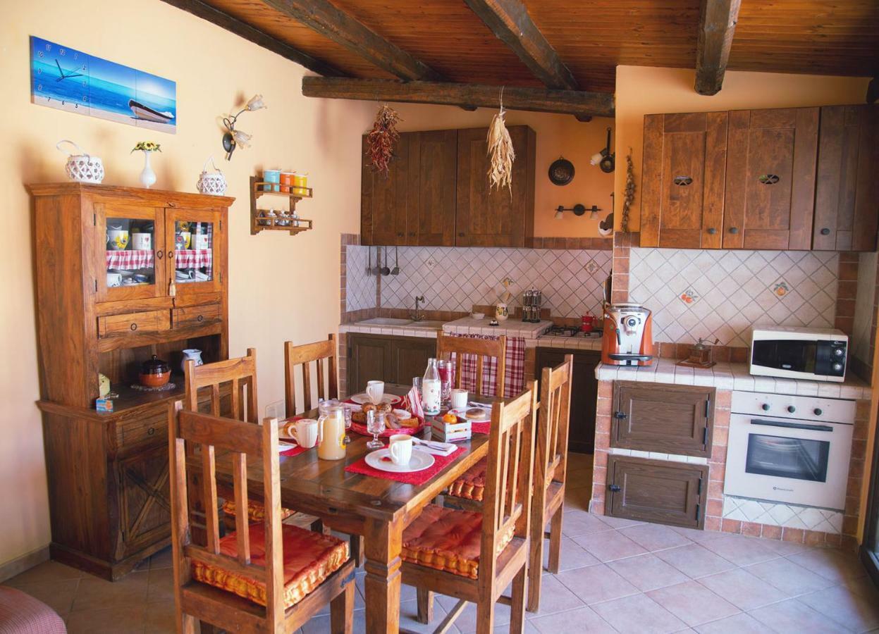 B&B Il Girasole Balestrate Exterior photo